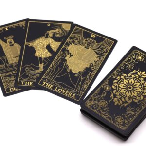 Cartas de Tarot doradas con elegantes ilustraciones detalladas