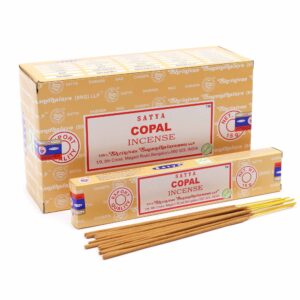 Varillas de Incienso Satya Copal 15g en caja dorada