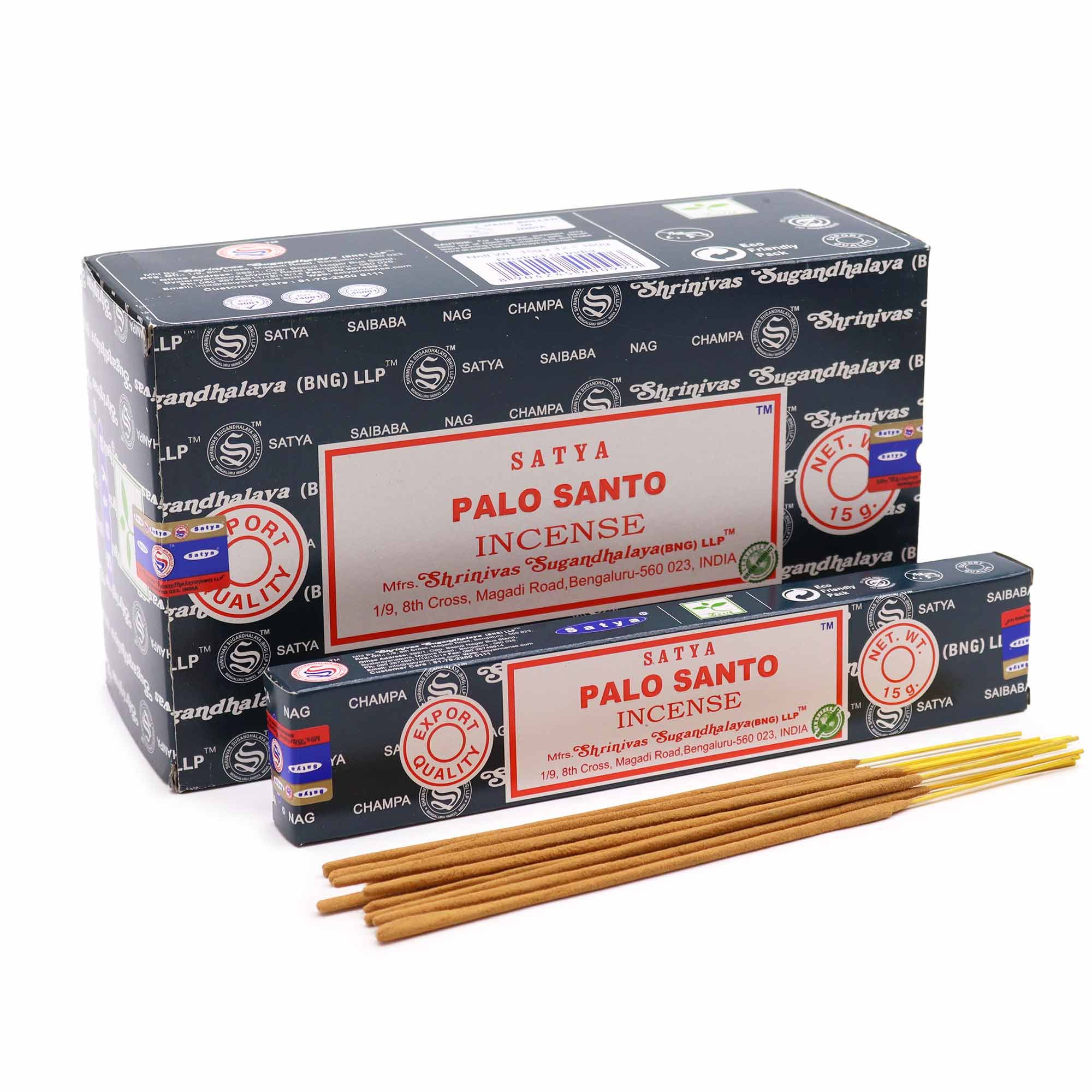 Varillas de incienso Satya Palo Santo 15gm, caja en fondo blanco